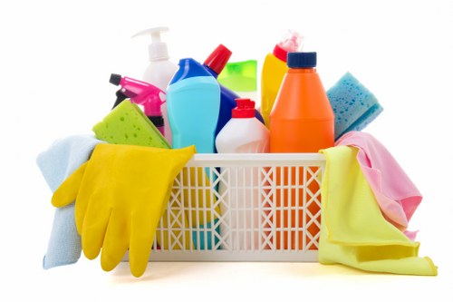 Leather sofa cleaning and conditioning in North Kensington